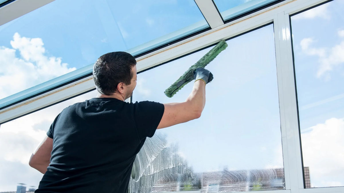 nuances-of-window-cleaning-in-london
